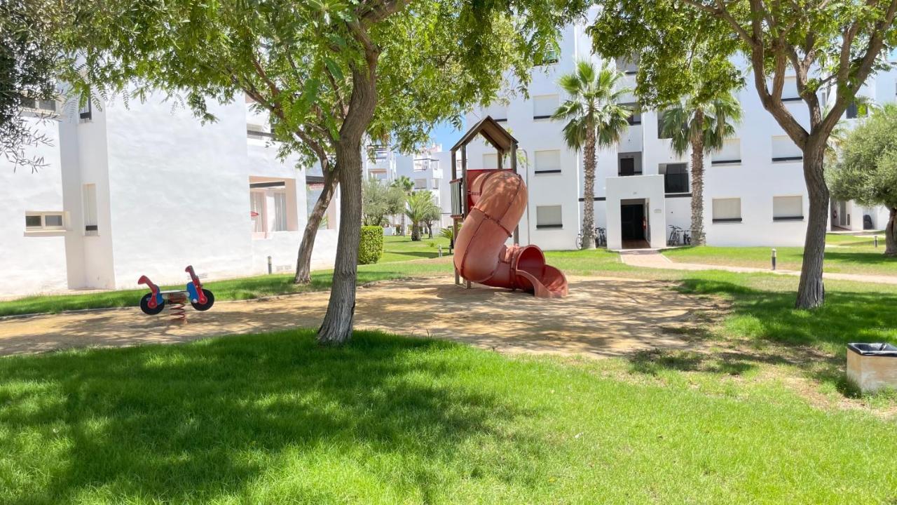 Apartamento En Resort De Golf 托雷帕切科 外观 照片