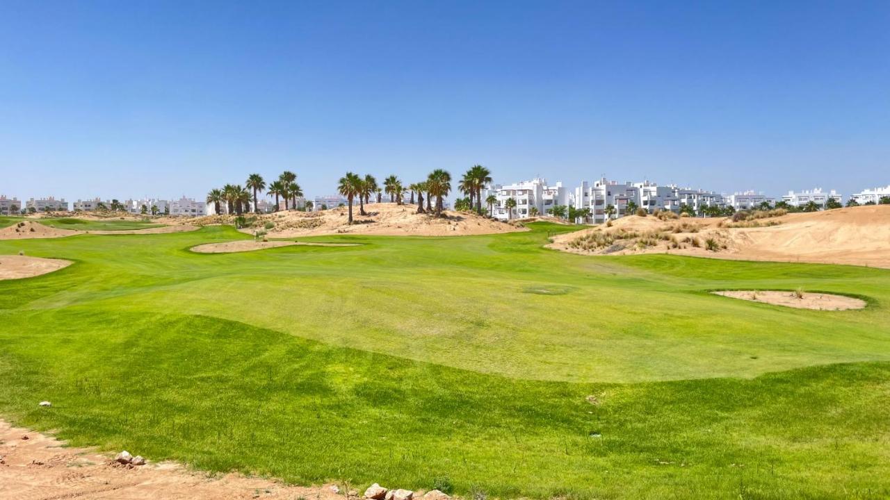 Apartamento En Resort De Golf 托雷帕切科 外观 照片